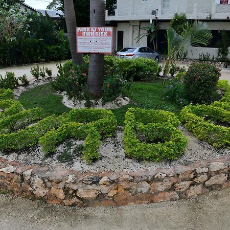Отель Bourbon Beach Jamaica Негрил Экстерьер фото